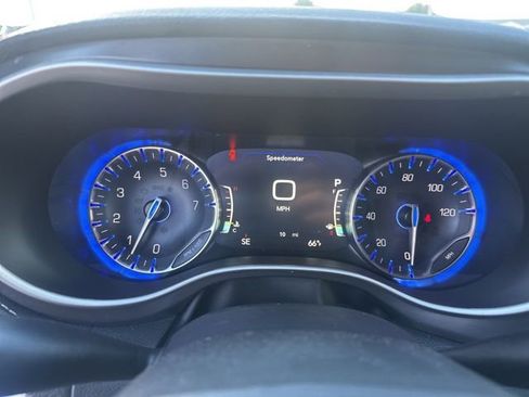 New 2026 Chrysler Pacifica Select image 20