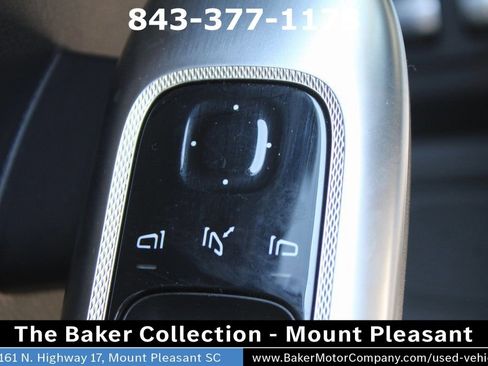 Used 2025 Mercedes-Benz GLC 350e image 21