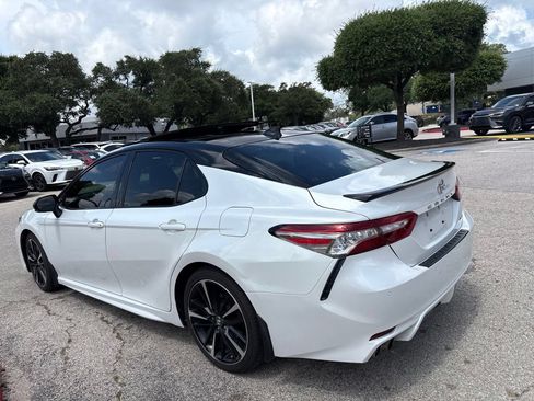 Used 2018 Toyota Camry XSE w/ Driver Assist Package FWD image 3