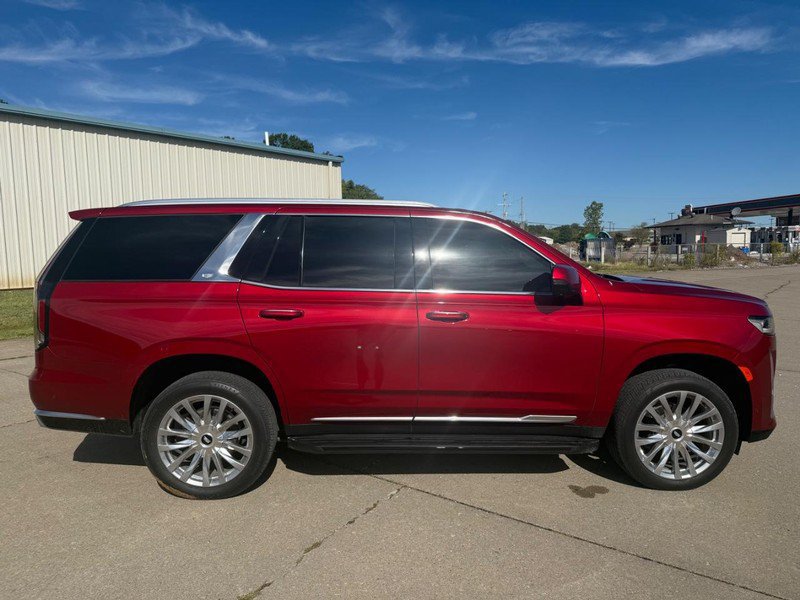Used 2024 Cadillac Escalade Premium Luxury AWD/4WD image 10