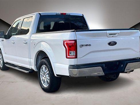 Used 2016 Ford F150 Lariat w/ Trailer Tow Package image 4