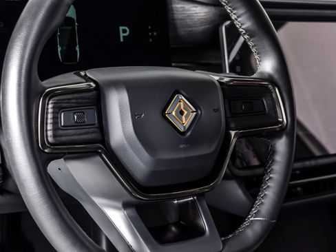 Used 2024 Rivian R1S Adventure AWD/4WD image 16