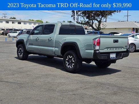 Used 2023 Toyota Tacoma TRD Off-Road w/ Black Out Package (TMS) AWD/4WD image 5