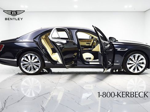 Used 2022 Bentley Flying Spur V8 AWD/4WD image 17