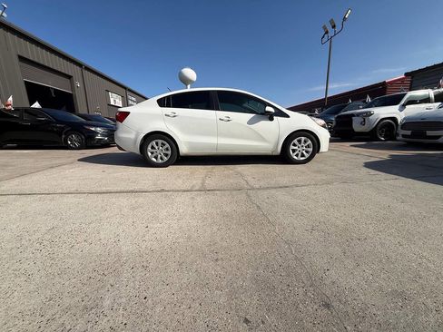 Used 2014 Kia Rio LX w/ Power Package image 2