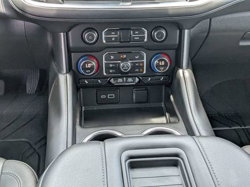 Used 2024 Chevrolet Tahoe Z71 w/ Z71 Off-Road Package AWD/4WD image 19