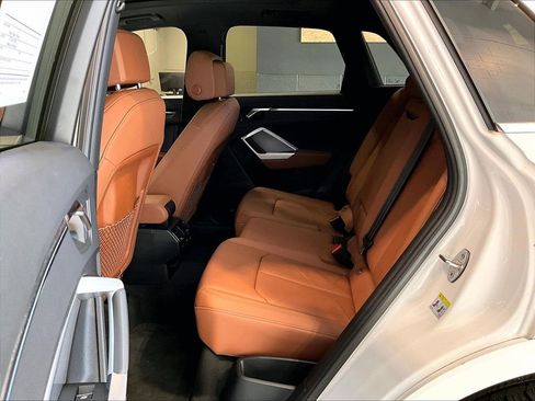 Used 2024 Audi Q3 2.0T Premium Plus w/ Premium Plus Package image 23