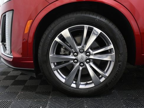 Used 2023 Cadillac XT6 Premium Luxury w/ Technology Package image 36