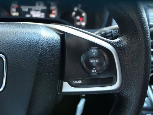 Used 2019 Honda CR-V LX image 17