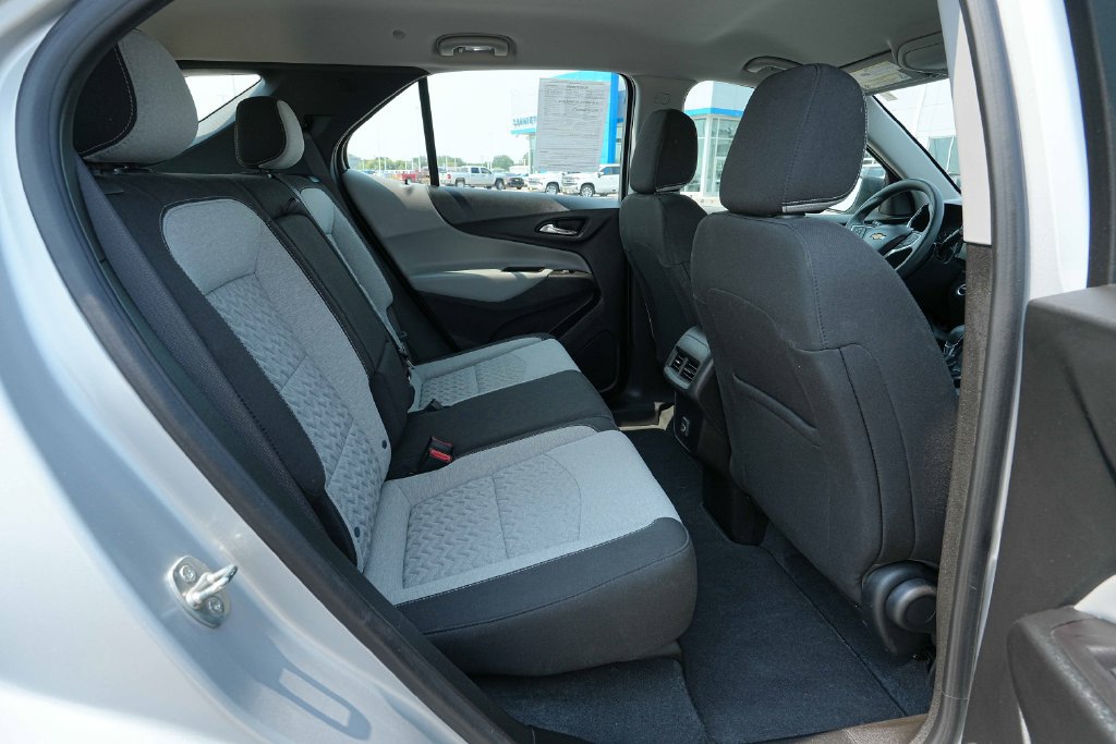 Used 2022 Chevrolet Equinox LS AWD/4WD image 25