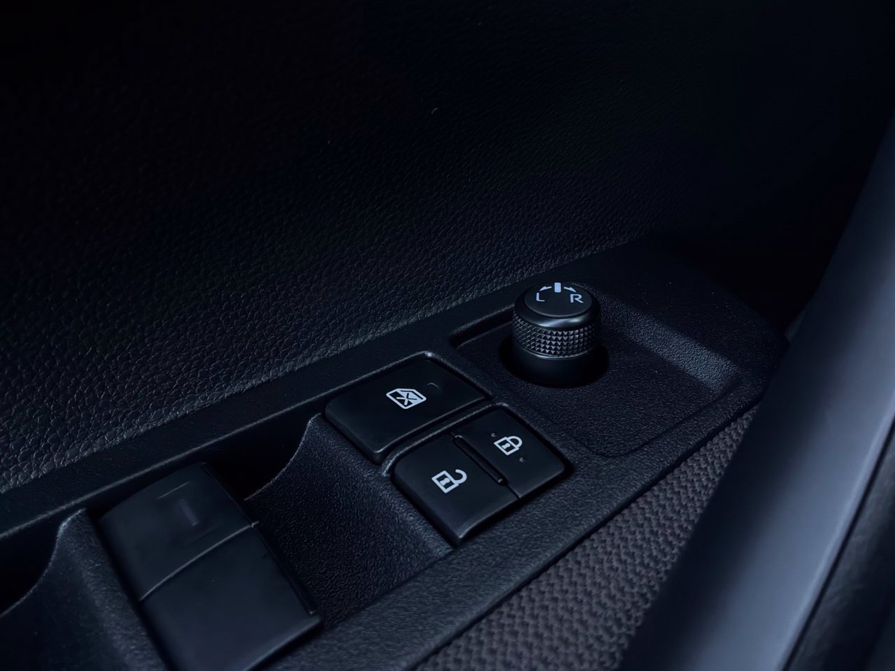 New 2027 Toyota Corolla LE FWD image 20