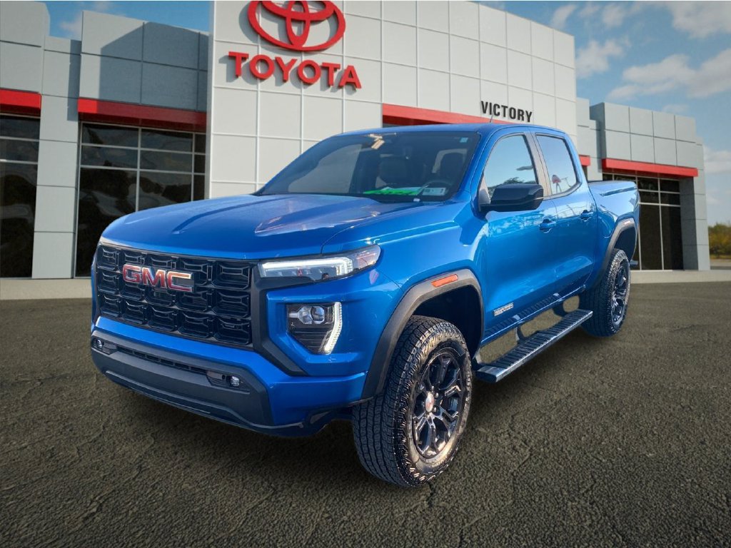 Used 2024 GMC Canyon Elevation w/ Elevation Premium Package AWD/4WD image 7