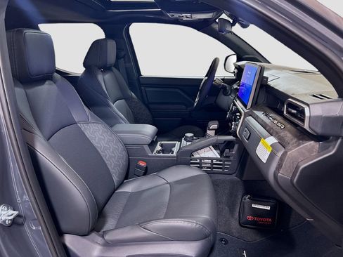 New 2026 Toyota Tacoma Limited AWD/4WD image 25