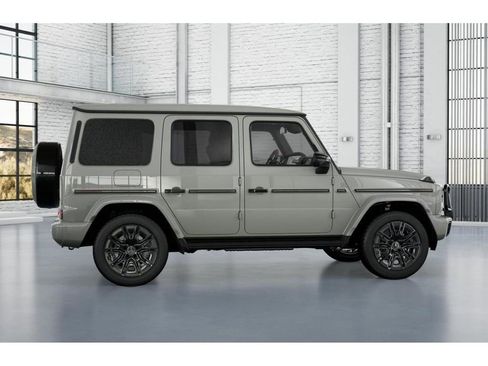 New 2026 Mercedes-Benz G 550 image 17