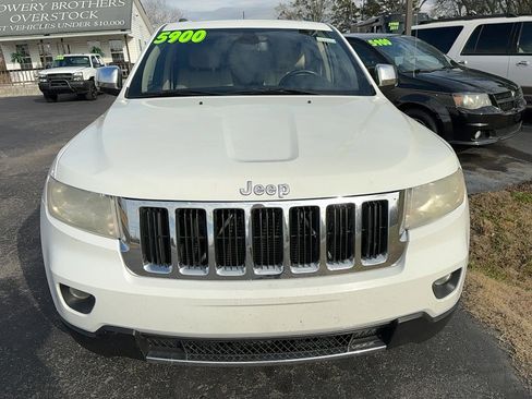 Used 2013 Jeep Grand Cherokee Limited image 3