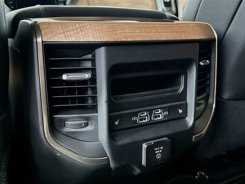 Used 2024 RAM 3500 Limited image 13