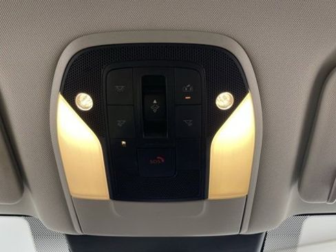 Used 2019 INFINITI QX50 Essential image 42