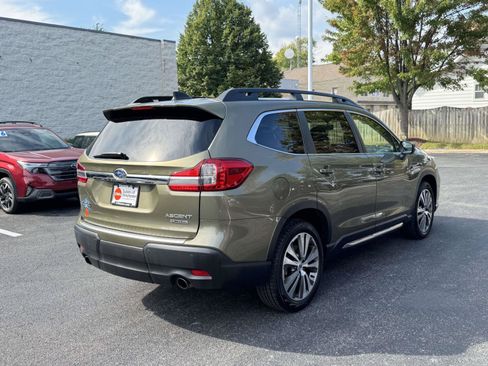 Used 2022 Subaru Ascent Limited w/ Popular Package #4 AWD/4WD image 2