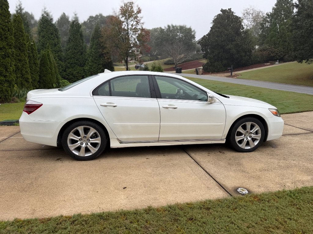Used 2010 Acura RL w/ Technology Package AWD/4WD image 5