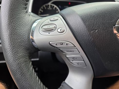 Used 2017 Nissan Murano SL FWD image 20