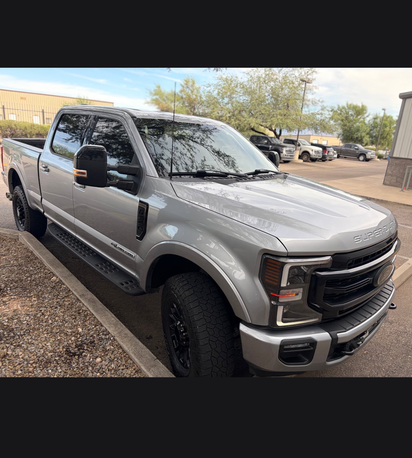 Used 2022 Ford F350 Lariat w/ Tremor Off-Road Package AWD/4WD image 7