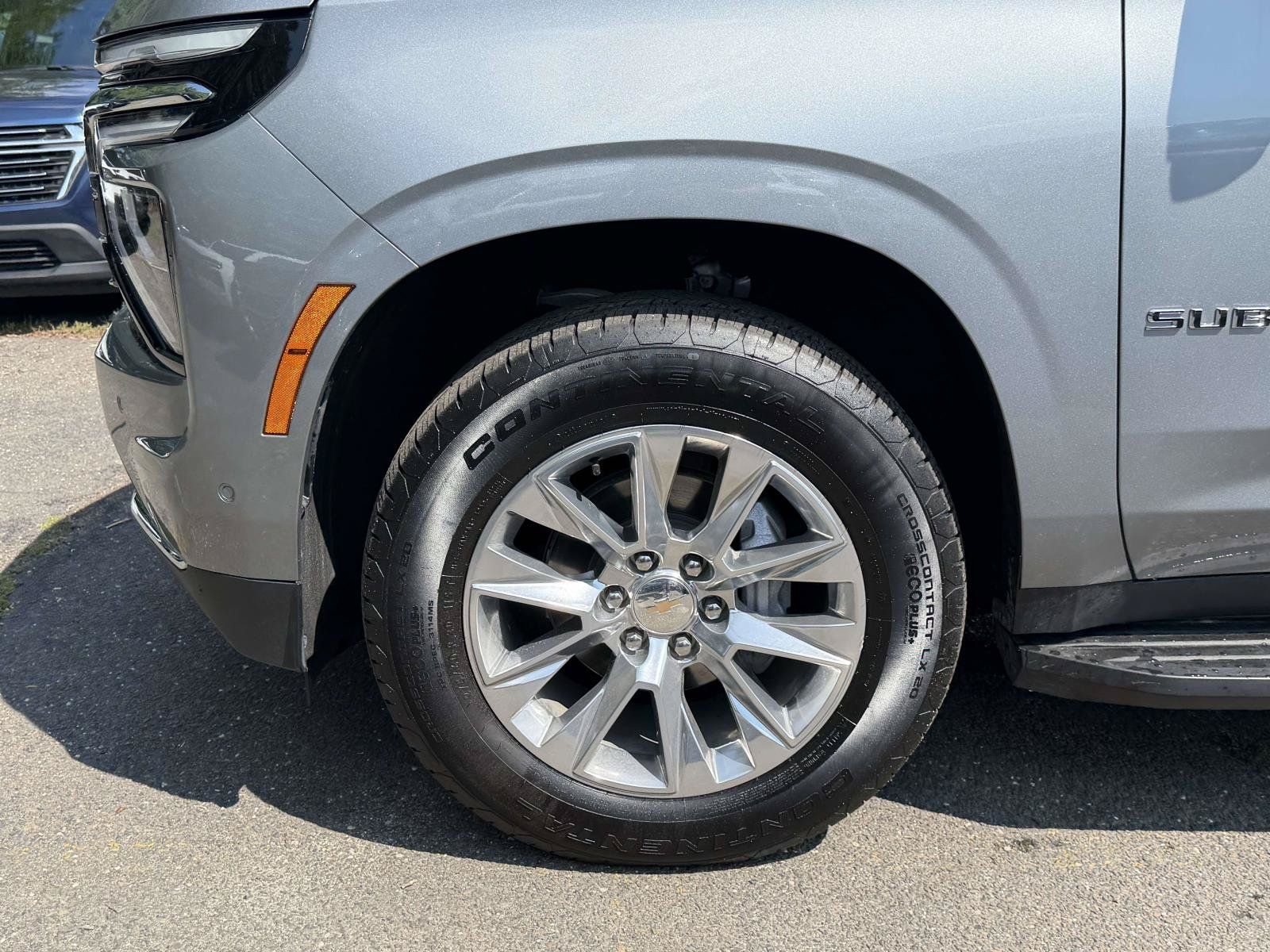 Certified 2026 Chevrolet Suburban Premier AWD/4WD image 7