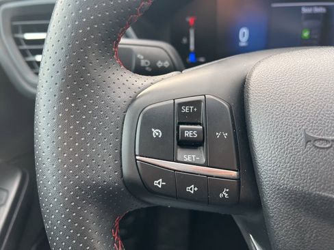 Used 2024 Ford Escape ST-Line image 15