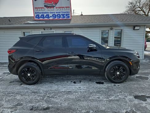 Used 2021 Chevrolet Blazer LT image 2