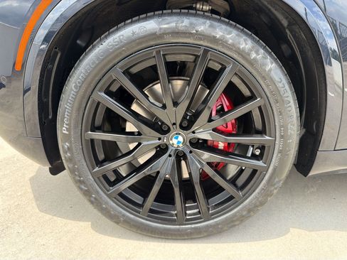 Used 2024 BMW X5 sDrive40i w/ M Sport Package RWD image 13