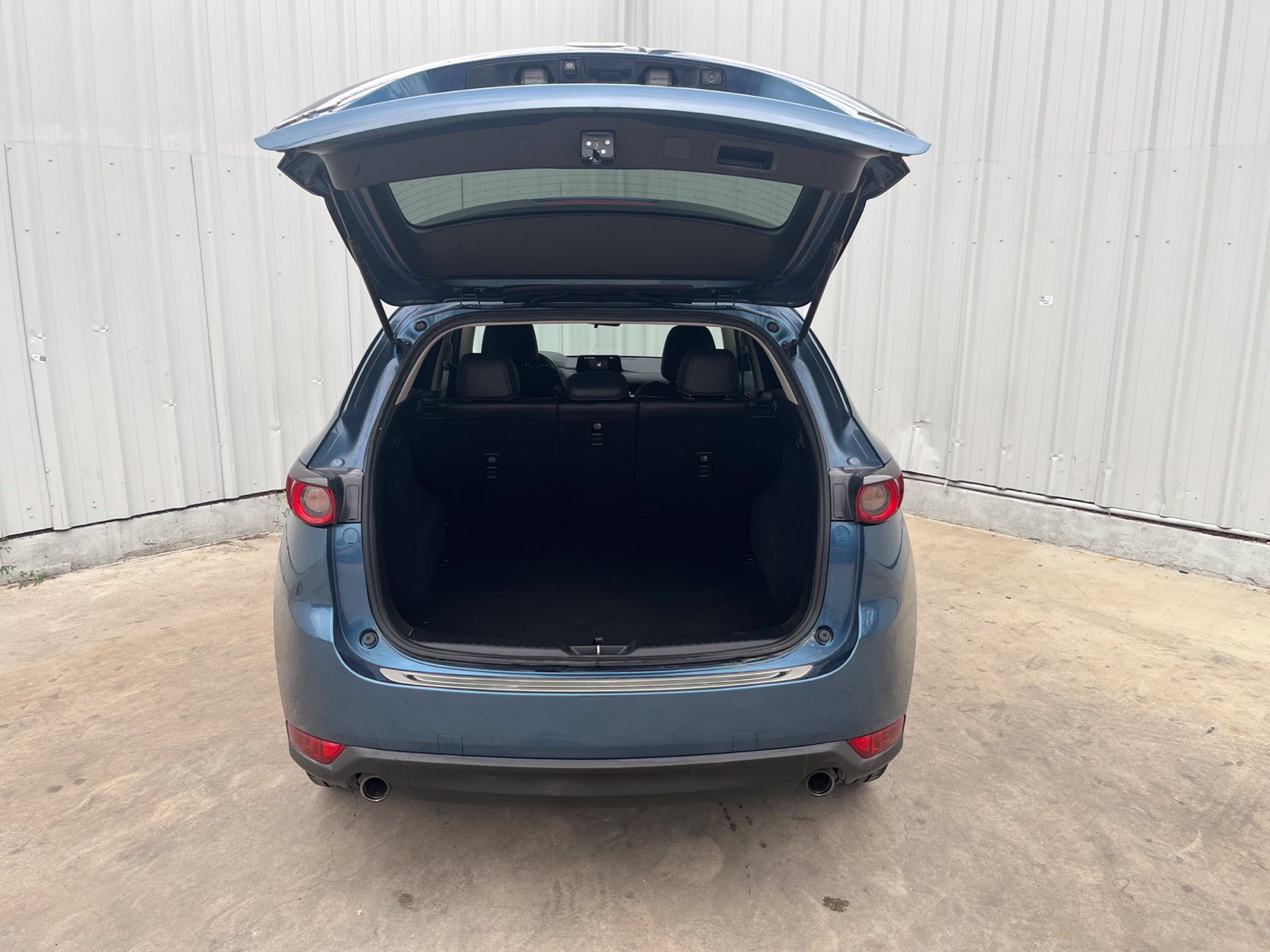 Used 2018 MAZDA CX-5 Touring FWD image 6