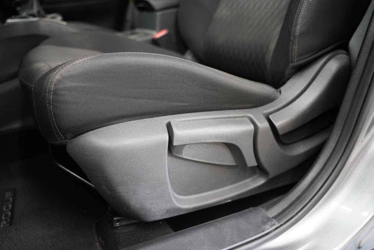 Used 2018 Nissan Rogue S AWD/4WD image 23