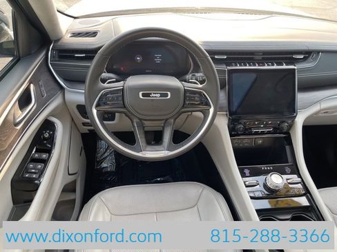 Used 2023 Jeep Grand Cherokee Overland image 22