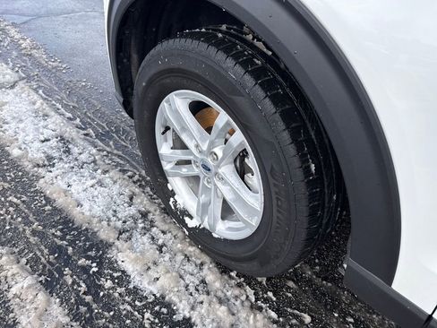 Certified 2023 Ford Explorer XLT w/ Equipment Group 202A image 14