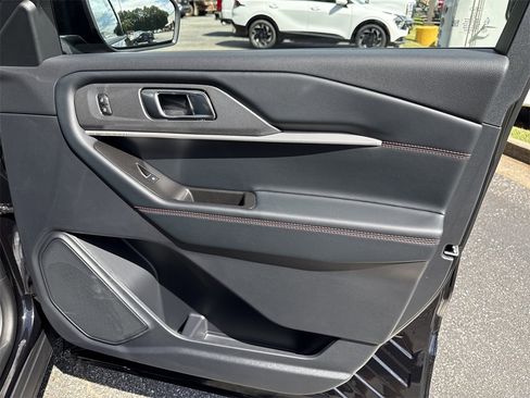 New 2025 Ford Explorer ST-Line w/ Premium Package image 15