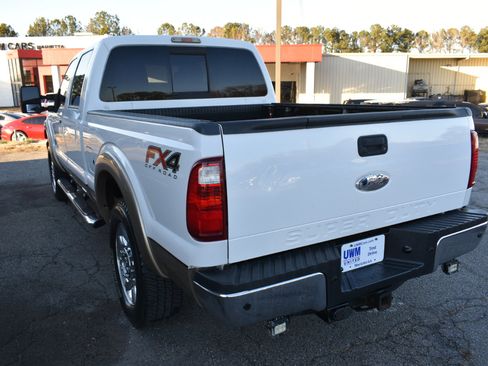 Used 2012 Ford F250 Lariat w/ Lariat Interior Pkg image 8