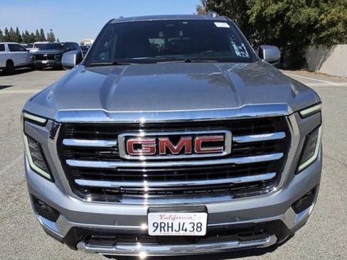Used 2025 GMC Yukon Elevation RWD image 5