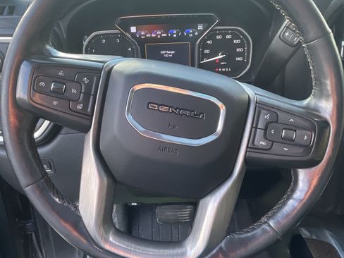 Used 2020 GMC Sierra 2500 Denali w/ Denali Ultimate Package AWD/4WD image 11