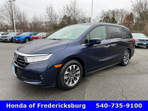 Used 2023 Honda Odyssey EX-L image 2