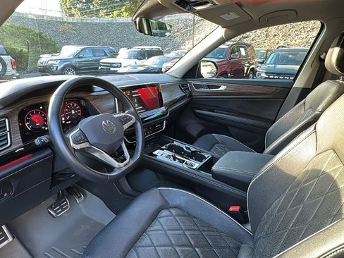 Used 2024 Volkswagen Atlas SEL Premium R-Line AWD/4WD image 15