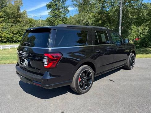 Certified 2022 Ford Expedition Max Limited image 9
