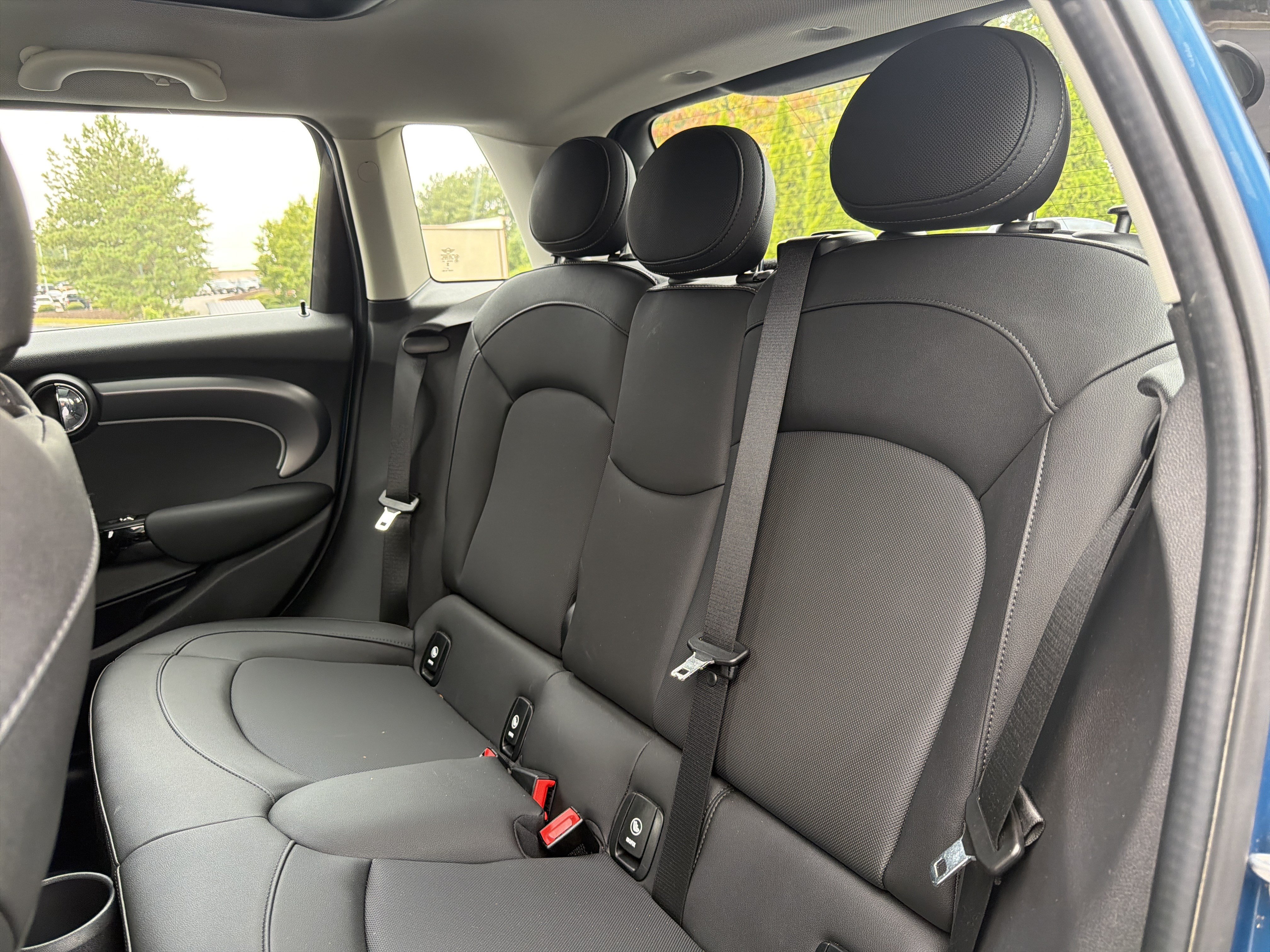 Used 2024 MINI Cooper S FWD image 9
