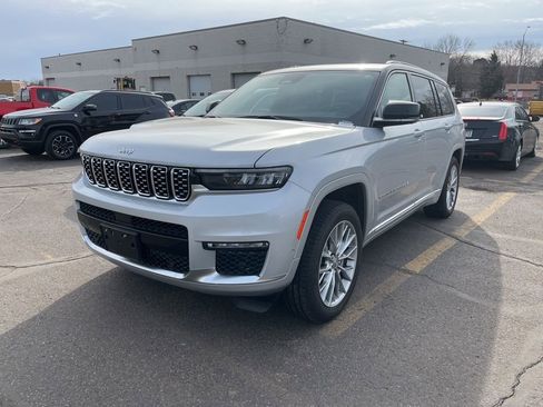 Used 2024 Jeep Grand Cherokee L Summit w/ Luxury Tech Group V image 7