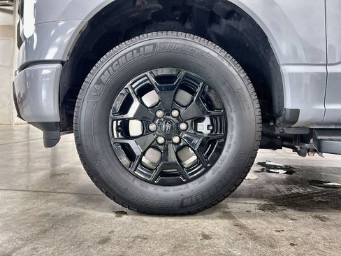 Used 2025 Ford F150 Lightning XLT AWD/4WD image 12