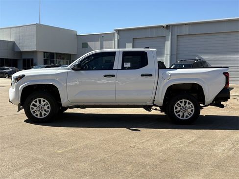 New 2026 Toyota Tacoma SR image 6