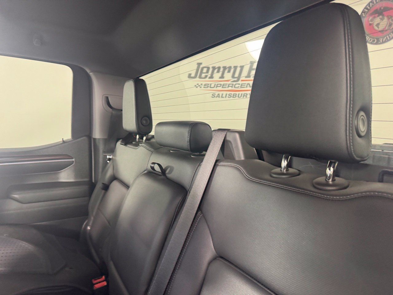 Used 2022 GMC Sierra 1500 SLT w/ LPO, GMC Protection Package AWD/4WD image 10