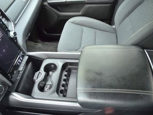 Used 2025 RAM 1500 Big Horn AWD/4WD image 24