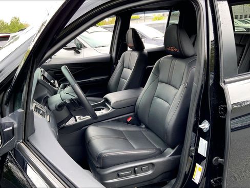 Used 2025 Honda Ridgeline TrailSport image 28