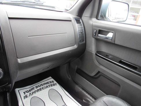 Used 2011 Ford Escape Limited w/ 302A Rapid Spec Order Code image 16