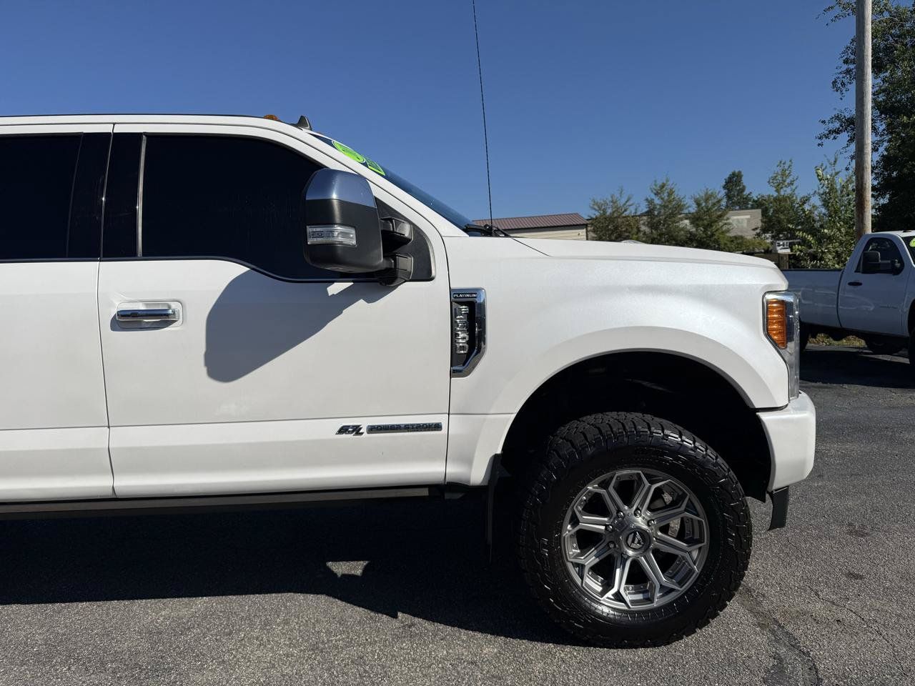 Used 2019 Ford F350 Platinum w/ Platinum Ultimate Package AWD/4WD image 22