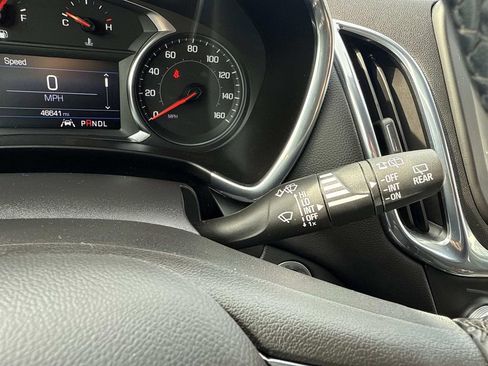 Used 2023 Chevrolet Equinox LT w/ Driver Convenience Package image 31